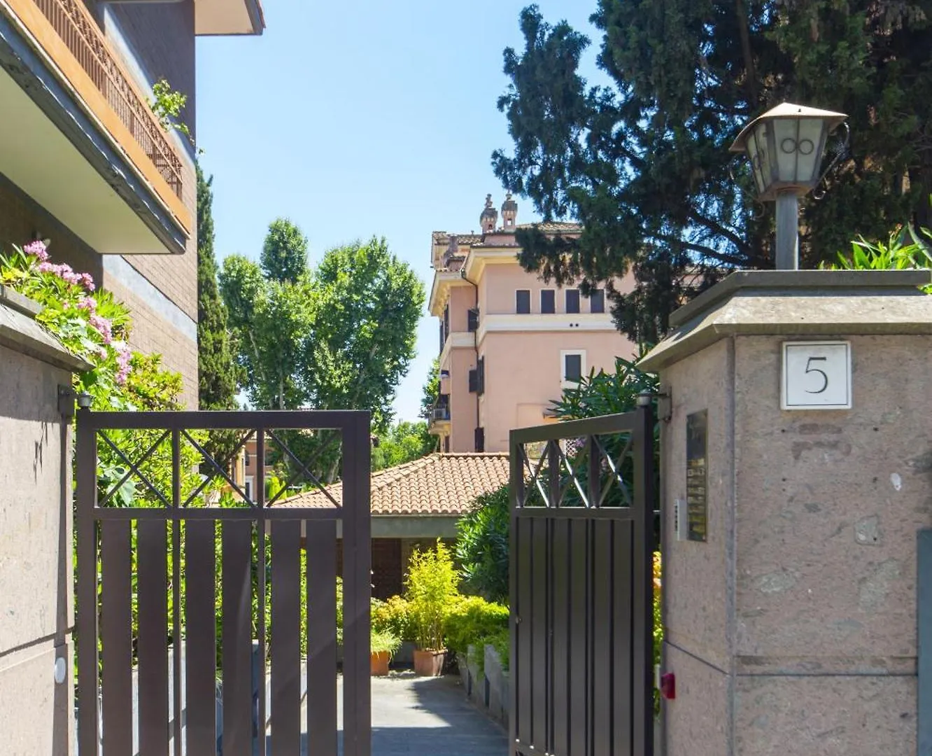 Villino San Cosimato, Nel Cuore Di Trastevere Rome 0*,